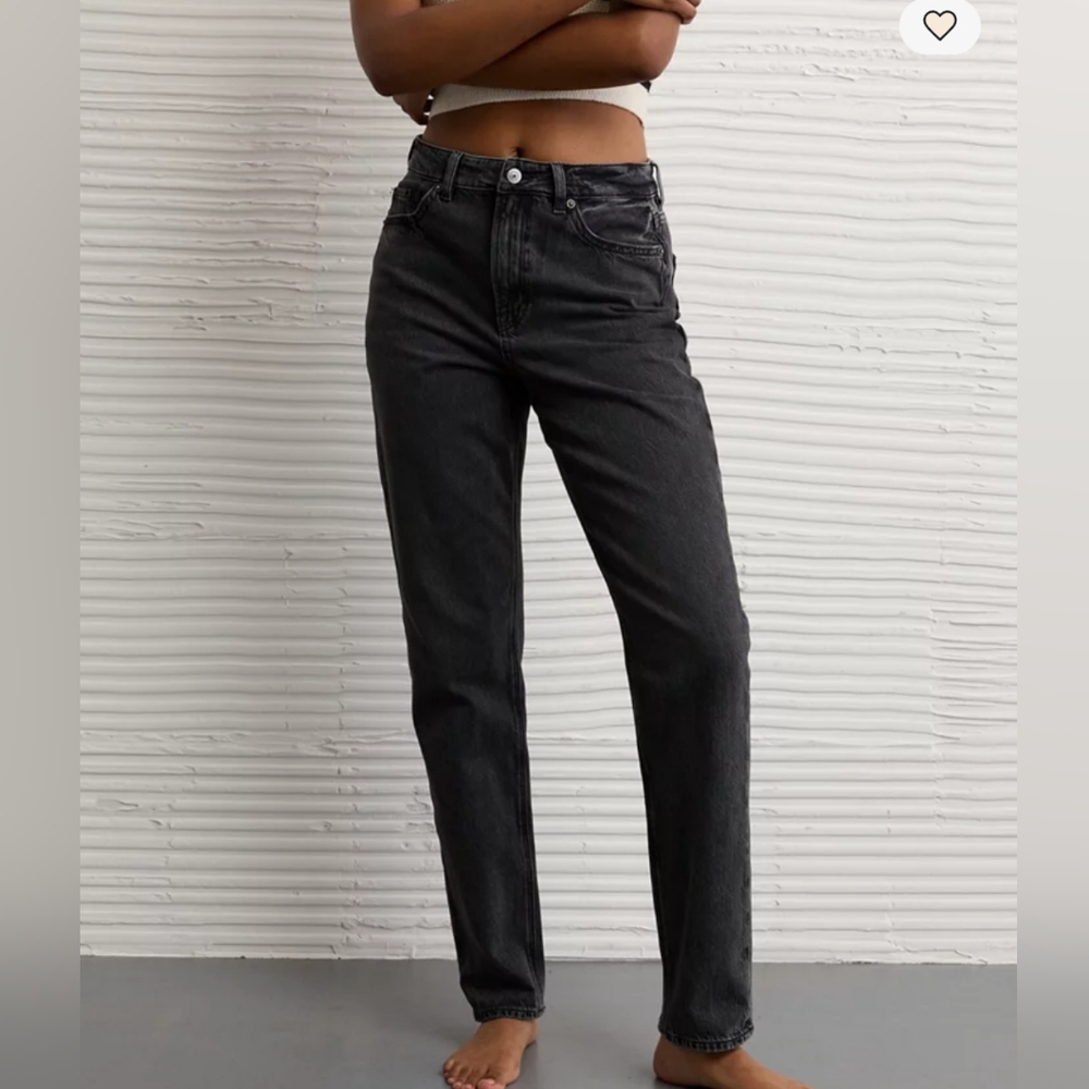 American Eagle Strigid Mom Jeans